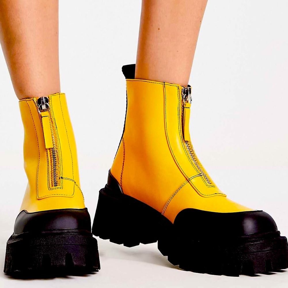 NWT ASOS DESIGN YELLOW ZIP FRONT ANKLE BOOT 10M
